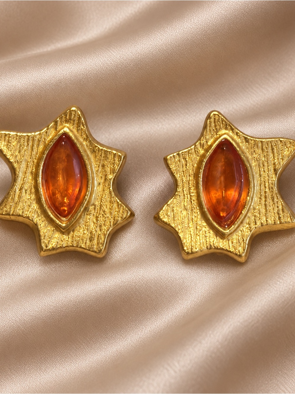 Dolce Vita Paris Amber Cabochon Gold-Tone Starburst Clip-On Earrings